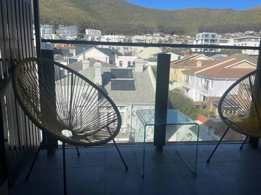 2 Bedroom Property for Sale in Sea Point Western Cape